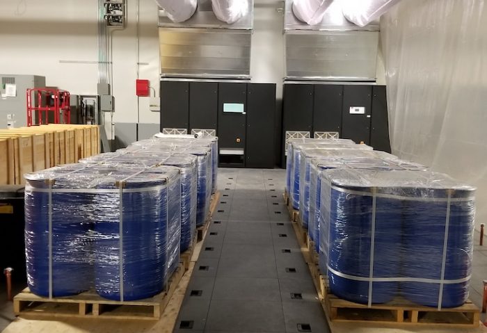 20,00 litres of dielectric-fluid liquid cooling solution